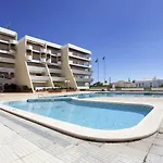 O A Ramos Palmeira Gale Esta Inserido Num Com Piscina, Fica Apenas A 250 Metros Da Da Gale - Com Ar Condicionado Na Sala, Smart Tv Com Prime Video E Cozinha Completa *