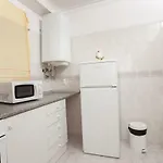O A Ramos Palmeira Gale Esta Inserido Num Com Piscina, Fica Apenas A 250 Metros Da Da Gale - Com Ar Condicionado Na Sala, Smart Tv Com Prime Video E Cozinha Completa شقة