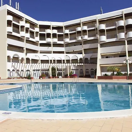 O A Ramos Palmeira Galé Está Inserido Num Com Piscina, Fica Apenas A 250 Metros Da Da Galé - Com Ar Condicionado Na Sala, Smart Tv Com Prime Vídeo E Cozinha Completa